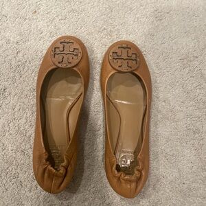 Tory Burch Brown Flats size 6